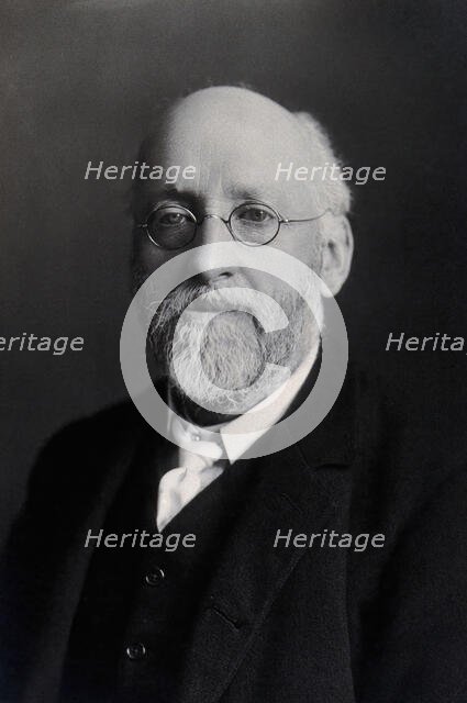 Sir William Maddock Bayliss. Creator: Maull & Fox.