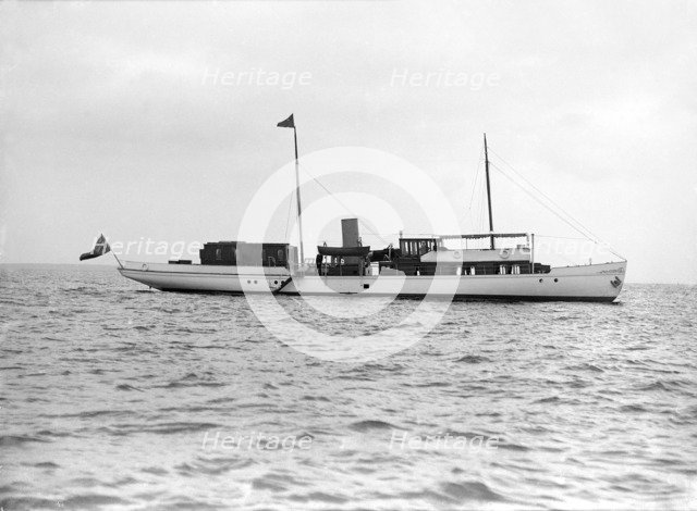The steam yacht 'Sardonyx' at anchor, 1913. Creator: Kirk & Sons of Cowes.