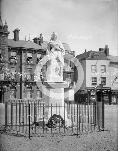 Queen Victoria Statue, Market Place, Abingdon, Oxfordshire, 1887. Artist: Henry Taunt