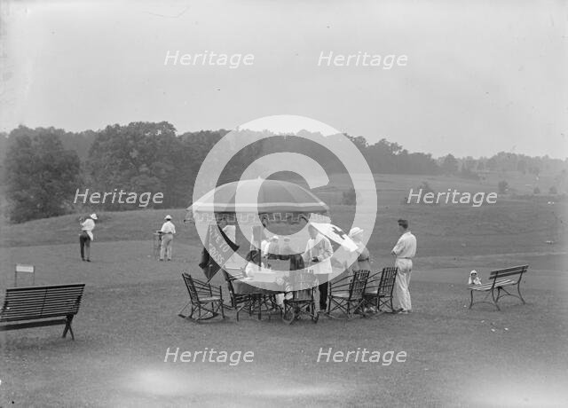 Columbia Country Club, 1917. Creator: Harris & Ewing.