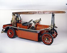1907 Gordon Brillié fire engine. Artist: Unknown