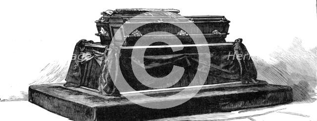 Remains of President Garfield lying in state in the Capitol, Washington, 1881. Creator: Unknown.