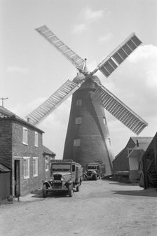 Hagg Windmill, Hagworthingham, Lincolnshire, 1935. Artist: HES Simmons.
