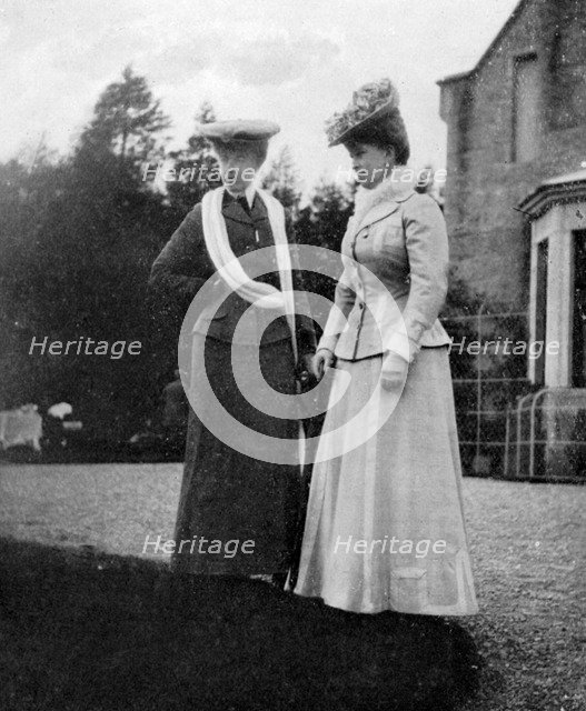Mary of Teck (1867-1953), Princess of Wales, with the Duchesse d'Aosta, 1908.Artist: Queen Alexandra