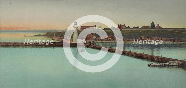 Light house and Fort Ontario, Oswego, ca 1900. Creator: Unknown.