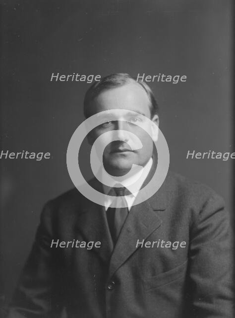 Doubleday, Felix, Mr., portrait photograph, 1915 Mar. 9. Creator: Arnold Genthe.