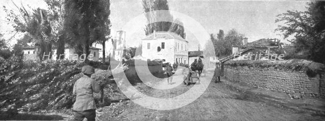'Sur la route de Monastir ; le village de Verbeni, qui fut sous le feu des artilleries bulgare et fr Creator: Unknown.