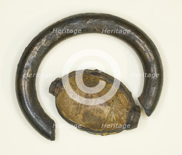 Ring: Cowroid with Sistrum and Pendant Uraeui, Egypt, New Kingdom, Dynasty 18 (about 1350 BCE). Creator: Unknown.