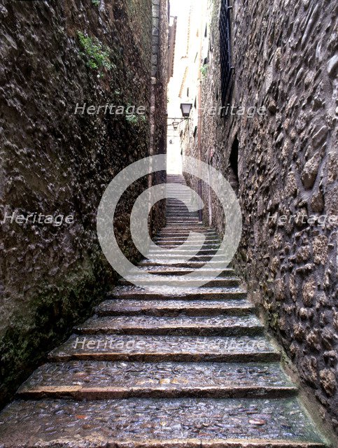 Street of the old Jewish quarter in Girona's Call.