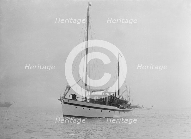 Motor yacht 'Estelle' under way, 1922. Creator: Kirk & Sons of Cowes.