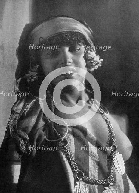 'A Desert Belle'. Artist: Unknown