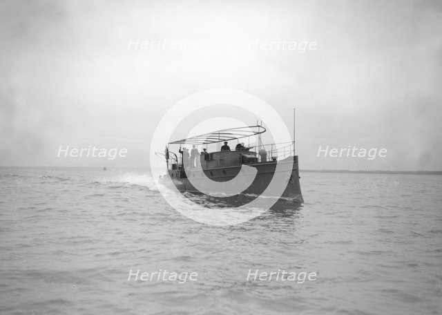 Egyptian motor launch under way, 1911. Creator: Kirk & Sons of Cowes.