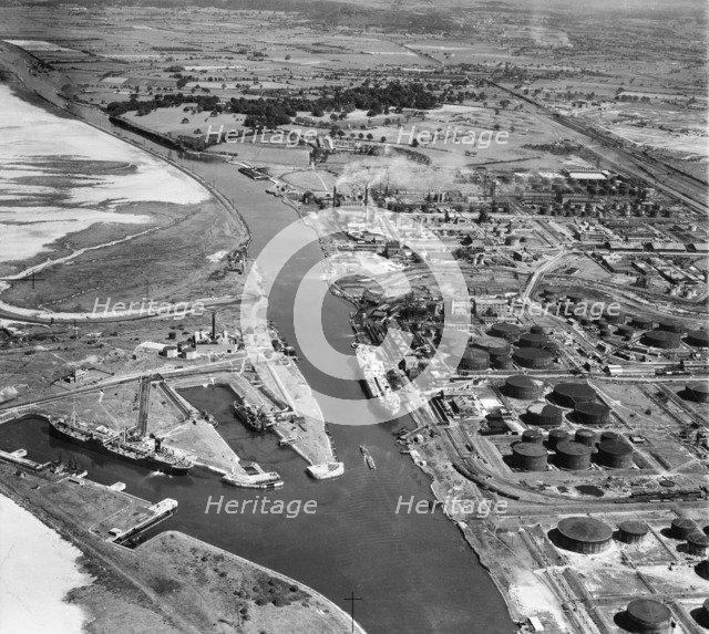 Ellesmere Port, Cheshire, 1946. Artist: Aerofilms.