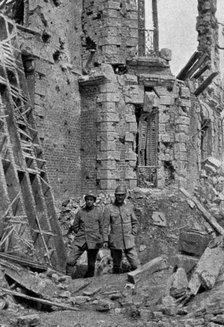 'La Bataille de la Somme; Etat actuel du chateau de la Maisonnette', 1916. Creator: Unknown.