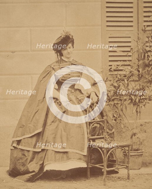 La robe de taffetas, 1860s. Creator: Pierre-Louis Pierson.