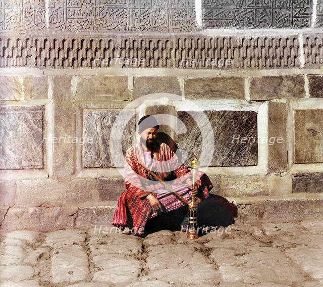 Water pipe, Samarkand, between 1905 and 1915. Creator: Sergey Mikhaylovich Prokudin-Gorsky.