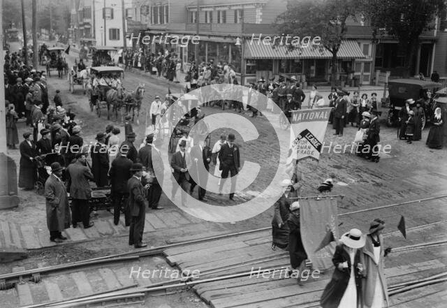 Suffrage pageant - Long Island, 1913. Creator: Bain News Service.