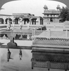 Court of the Mogul Emperor's palace, Fatehpur Sikri, India, 1904.Artist: Underwood & Underwood