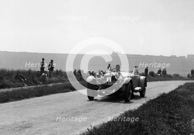 1929 Mercedes Benz driven by Earl Howe on 1930 Brighton rally acceleration trial Artist: Unknown.