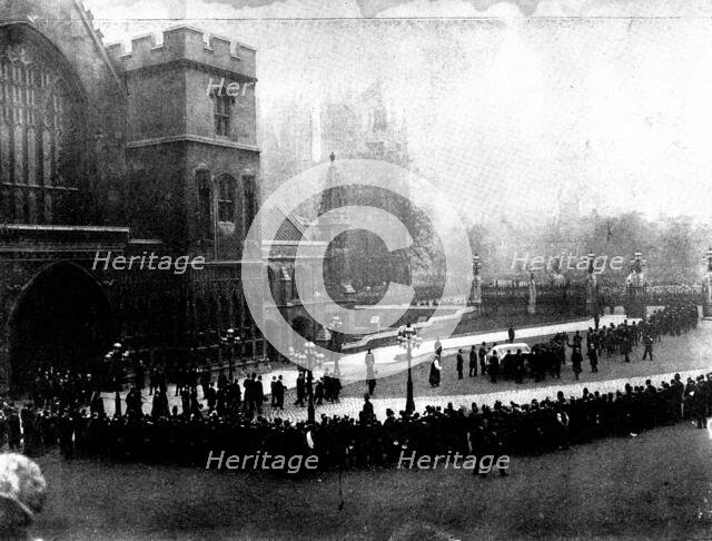 The Funeral of Mr. Gladstone: the funeral cortege leaving Westminster Hall, 1898. Creator: Russell & Sons.