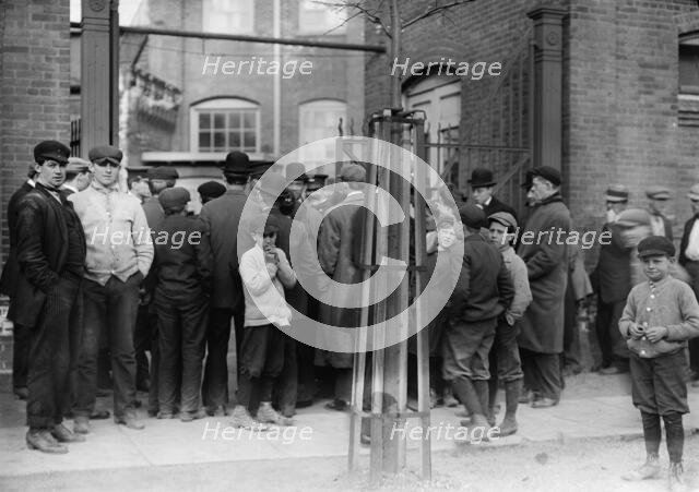 Strike committee at Gate of Mills - Passaic, between c1910 and c1915. Creator: Bain News Service.