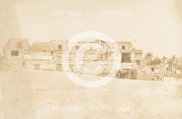 Habitation de l'équipage de l'allège de Luxor, bâtie sur la terrasse du Palais, 1849-50. Creator: Maxime du Camp.