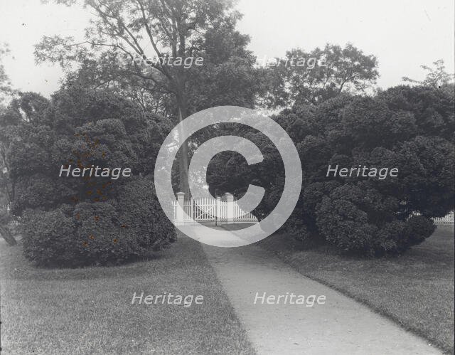 "Sylvester Manor," Cornelia Horsford house, Shelter Island, New York, c1915. Creator: Frances Benjamin Johnston.