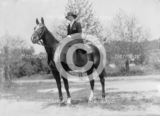 Horse Shows - Helen Buchanan, 1912. Creator: Harris & Ewing.