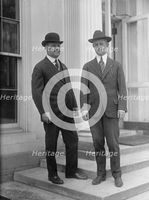 Dick Jervis, right, with Smithers, 1917. Creator: Harris & Ewing.