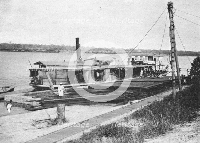 ''Stanleyville. Un coin du quai; L'Ouest Africain', 1914. Creator: Unknown.