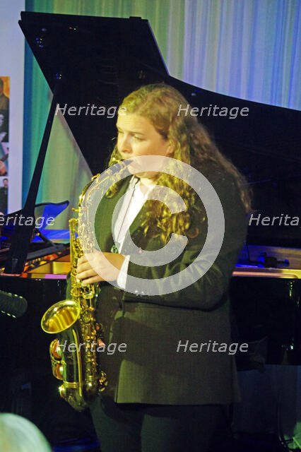 Sara Hanahan, Joe Farnsworth-Sara Hanahan Quartet, Watermill Jazz Club, Dorking, Surrey, July 2024 Creator: Brian O'Connor.