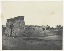 Karnak, Temple de Khons; Thèbes, 1849/51, printed 1852. Creator: Maxime du Camp.
