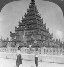 Arakan Pagoda, Mandalay, Burma, 1908.  Artist: Stereo Travel Co