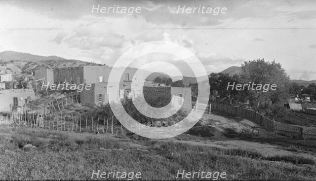 Acoma, New Mexico area views, between 1899 and 1928. Creator: Arnold Genthe.