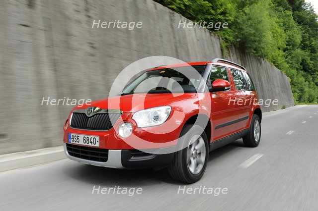 Skoda Yeti 2009. Artist: Simon Clay.