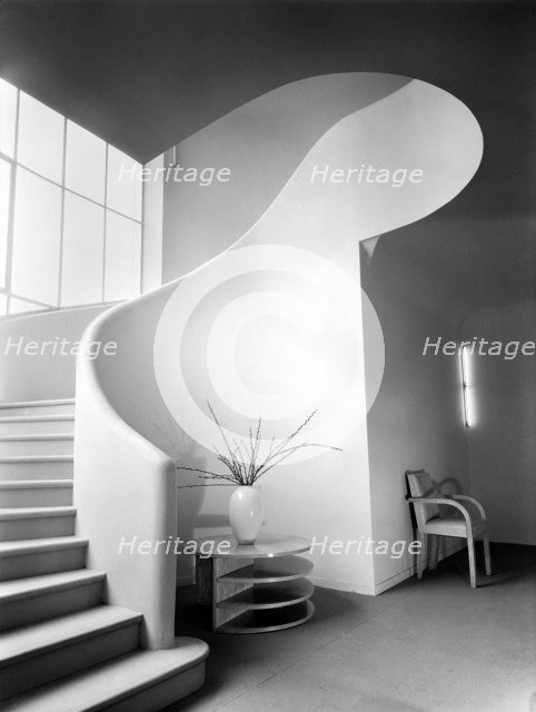 Staircase at Land's End House, Beggar's Hill Road, Charvil, Berkshire, 1935. Artist: Millar & Harris.