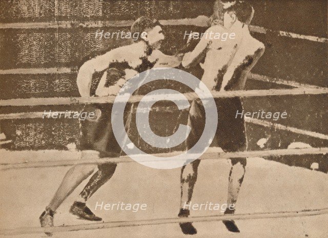 The first wireless photographs from America o England were sent on September 25th. - Dempsey v. Tunn Artist: Unknown.