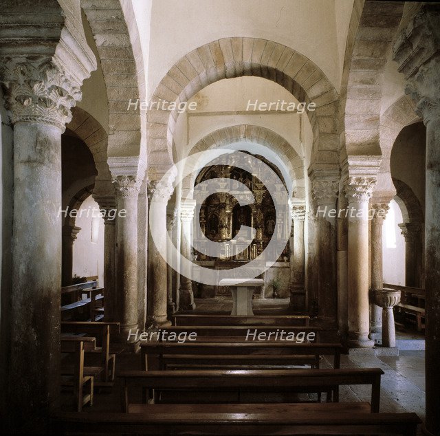 Detail of the interior of the church of Santa María de Lebeña, it should be noted the horseshoe a…