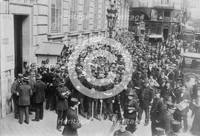 Paris -- crowd before Bank of France, between c1910 and c1915. Creator: Bain News Service.