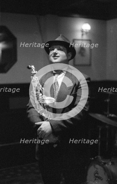 Michael Hashim, Watermill Jazz Club, Dorking, Surrey, Nov 1995. Creator: Brian O'Connor.