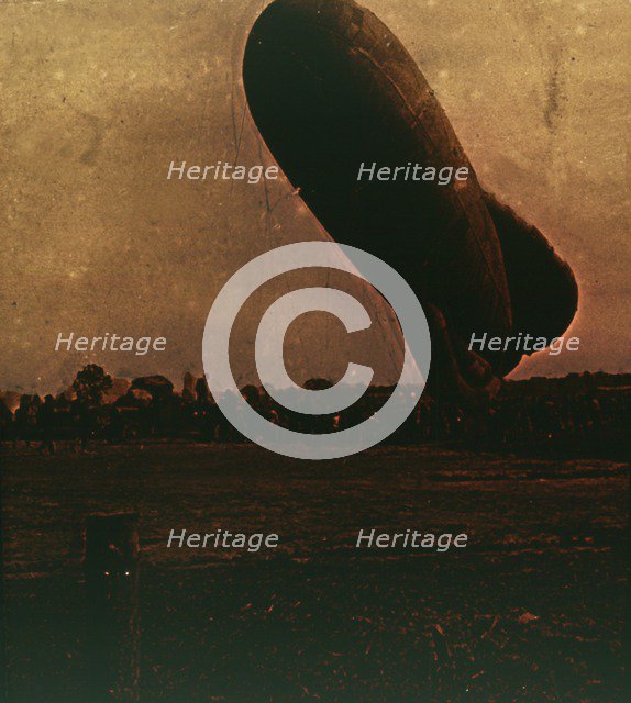 Barrage balloon, c1914-c1918. Artist: Unknown.