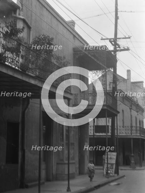 Street scene, New Orleans, between 1920 and 1926. Creator: Arnold Genthe.