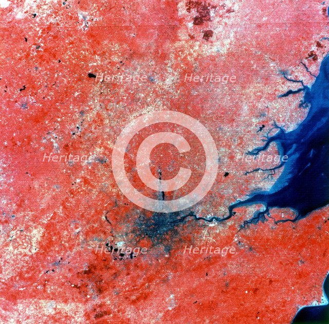 Composite photograph of London taken by Landsat 2, 29 July 1975. Artist: Unknown