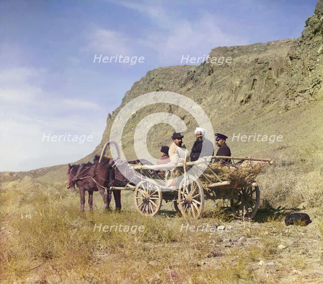 At work on the upper reaches of the Syr-Darya, Golodnaia Steppe, between 1905 and 1915. Creator: Sergey Mikhaylovich Prokudin-Gorsky.