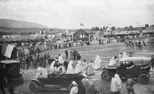 'L'inauguration de la Foire de Fez; vue d'ensemble de la foire de Fez, le jour de...', 1916. Creator: Unknown.