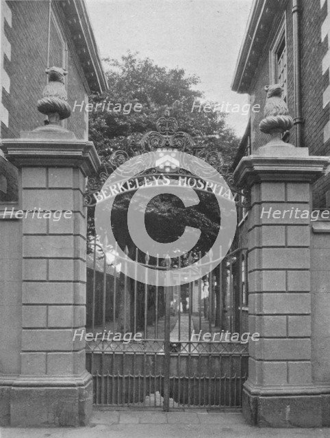 Entrance gateway, Berkeley's Hospital, Worcester, Worcestershire, 1924 Artist: Unknown.