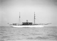 The steam yacht 'Ul', 1911. Creator: Kirk & Sons of Cowes.