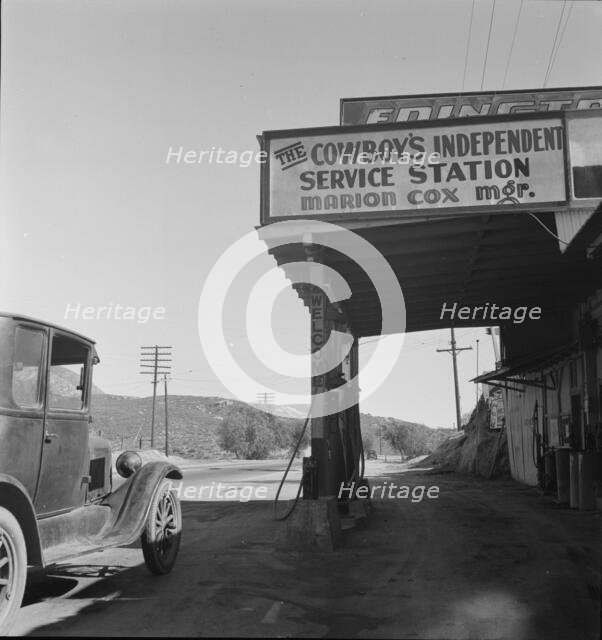 On the highway, Riverside County, California, 1937. Creator: Dorothea Lange.