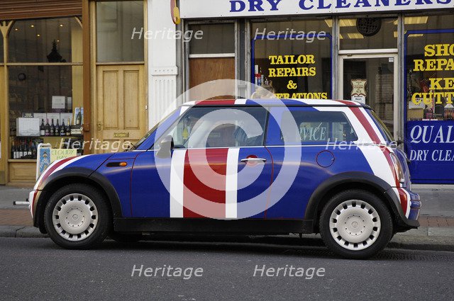 2004 Mini Artist: Unknown.