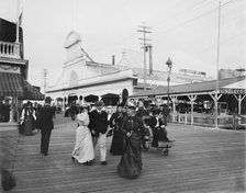 Young's pier & boardwalk, Atlantic City, N.J., between 1895 and 1910. Creator: Unknown.